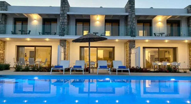 Коттедж Gennadi Harmony Suites - 200m from the sea