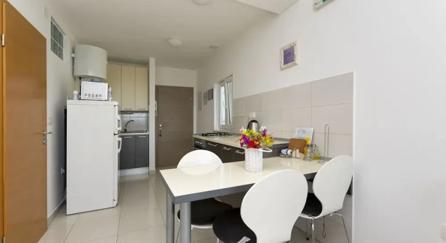 Апартаменты с балконом Apartments Djani