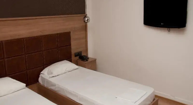 Номер Standard Metropolis Hotel