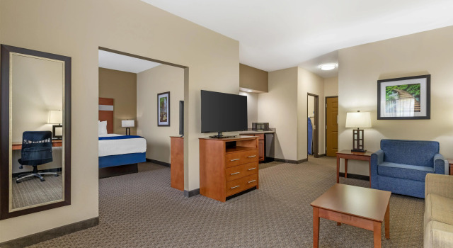 Двухместный люкс с 2 комнатами Best Western Big Spring Lodge