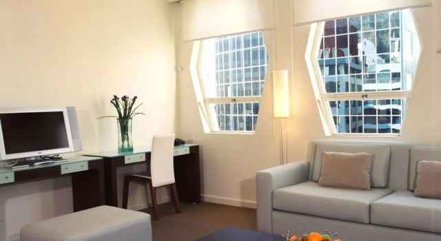 Апартаменты Quest On Lambton Serviced Apartments