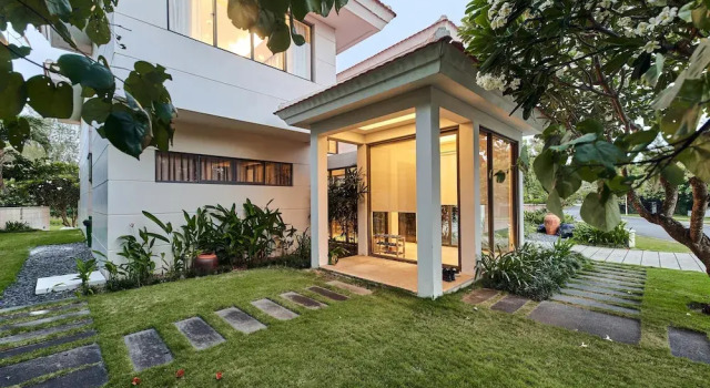 Vacation Homes Pool Villa, Prenota Villa Hotel a Da Nang con colazione, Colazione