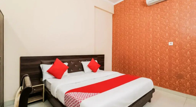 Westend Suites by OYO Rooms