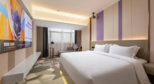 Люкс Deluxe Lavande Hotel (Zhuhai Doumen Xinqing Kejiyuan)