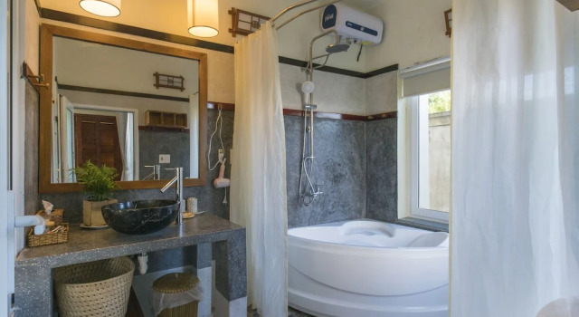 Вилла с 3 комнатами с красивым видом из окна HA Devan Hoian Pool Villa