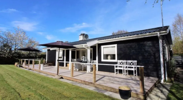 "Aiyana" - 900m from the sea in Sealand