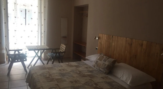 Трёхместный номер Standard Naples to live