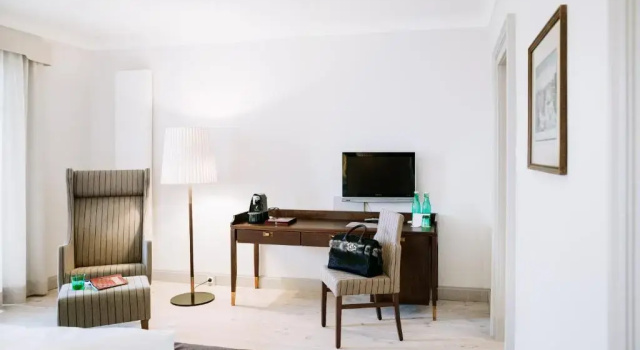 Двухместный номер Deluxe с балконом IMLAUER Hotel Schloss Pichlarn