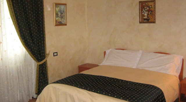 Hotel San Marino, Book Hotel Hoteller i Laglio med parkering, Parkering