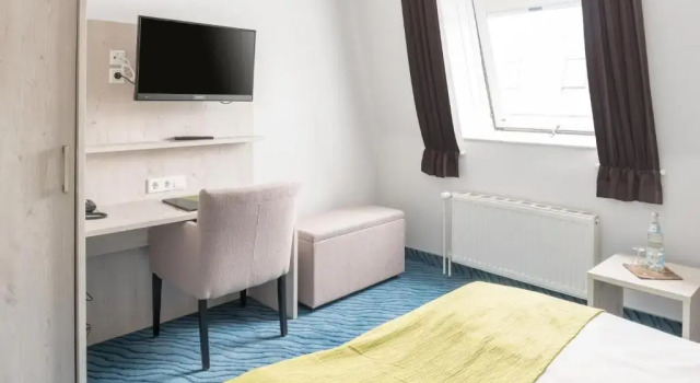 Inselhotel Rote Erde, Забронировать Отель Отели Боркум с питанием, рядом с Оздоровительный центр и аквапарк "Гецайтенланд", Пансион