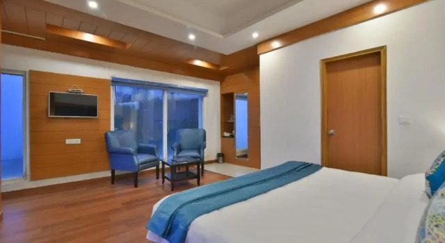Номер Standard с балконом Hotel Highland By DLS Hotels