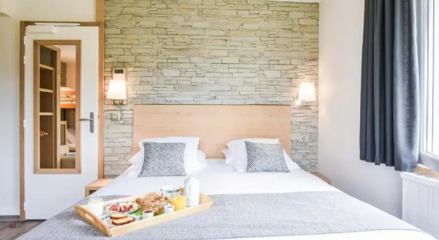 Семейный номер Standard с балконом Logis Auberge du Relais - Hôtel & Restaurant