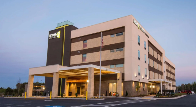 Кровать в общем номере Home2 Suites by Hilton Atlanta Newnan