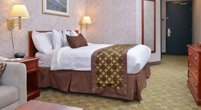 Lexington Inn & Suites Windsor, Varaa Hotelli Windsor 