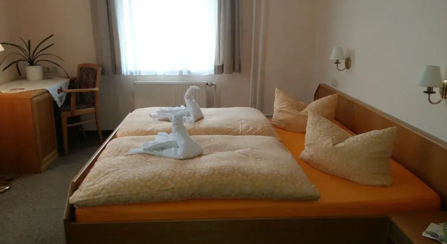 Gasthaus & Pension Schweizerhof, Book Hotel Rechenberg-Bienenmuehle 