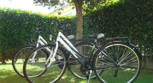 Casa San Marco, Book Hotel Hotels in Lucca with Parking, Parking