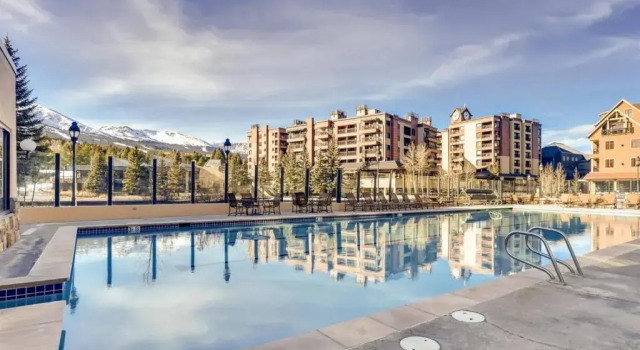 Номер Standard Luxury 2 Bedroom Mountain Vacation Residence With Hot Tub, Pool, and Easy Access to Ski Slopes