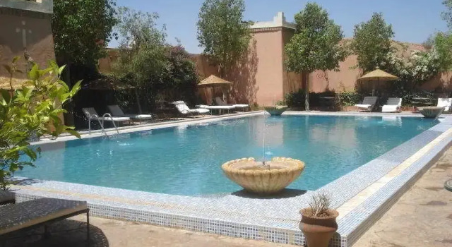 Kasbah Lamrani, Rezerwuj Hotel Hotele w Souss-Massa-Draa z basenem, Basen