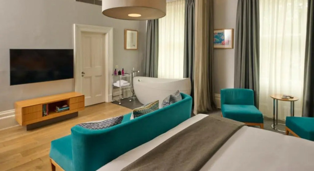 Полулюкс Malmaison Cheltenham