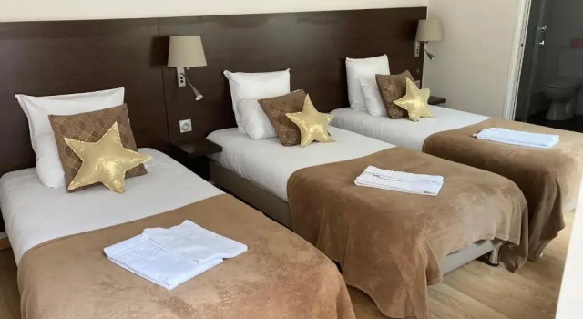 Трёхместный номер Standard Hôtel Le Saint Patrice