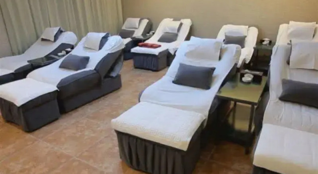 Jian Gong Jin Jiang Hotel, Varaa Hotelli Xuhui 