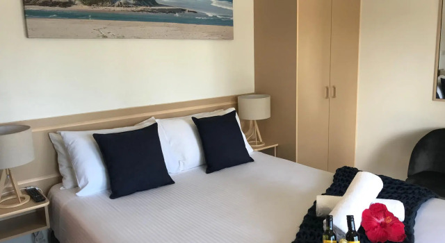OCEAN BREEZE MOTEL, Забронировать Мотель Порт-Маккуори Northern Rivers, рядом с Историческое кладбище Порт-Маккуори