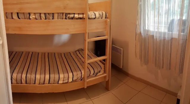 Spacious, 3-bedroom Apartment With Swimming Pool Access and Wifi Nearb, Забронировать Апартаменты/квартира Ондр Côte landaise, рядом с Пляж Ondres