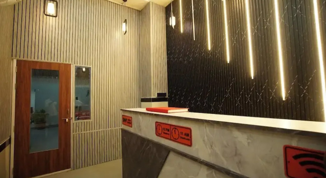 SwagStay Hotel Riviera Grand, Nagpur, Забронировать Отель Нагпур штат Махараштра
