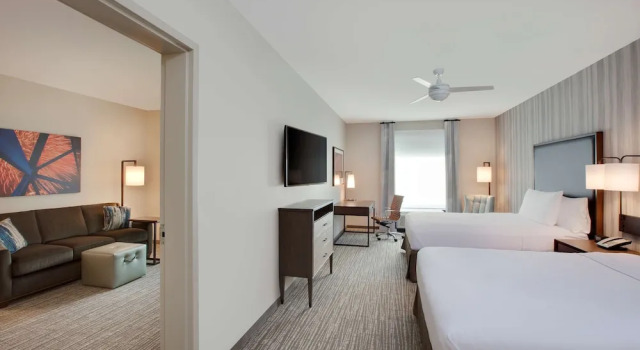 Люкс Accessible Homewood Suites By Hilton Louisville Downtown