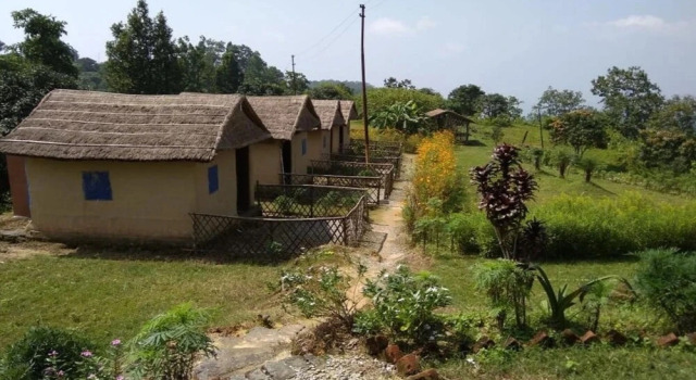Whistling Woods Camp Nanital by Goroomgo, Rezervovat Hotel Nainital Uttarakhand