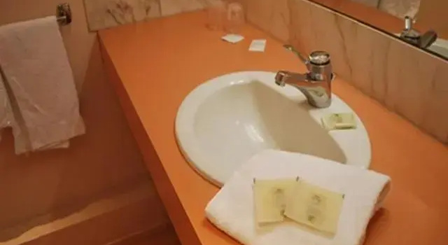 Двухместный номер Standard Hôtel Le Normandie