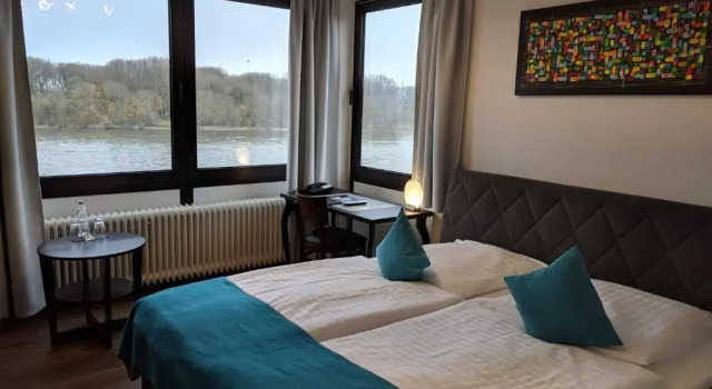 Номер Deluxe Rheinterrassen Hotel Café Restaurant