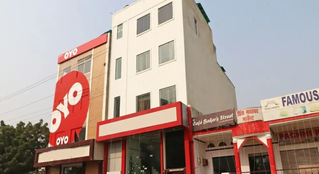 OYO 9974 Hotel Taj Prince