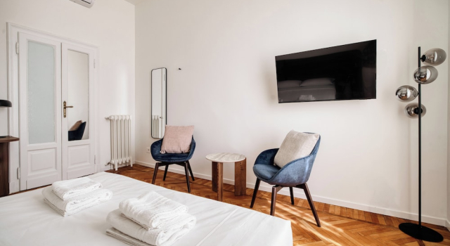 Апартаменты с 3 комнатами Elegant Flats near Guastalla Gardens
