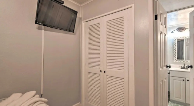 Beachfront Corpus Christi Condo w/ Arcade Room!