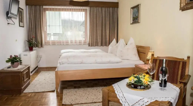 Двухместный номер Standard с красивым видом из окна KREUZHOF Seefeld