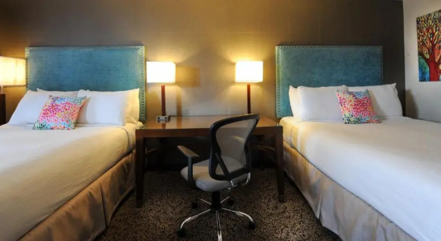 Четырёхместный номер Deluxe Old Stone Inn Boutique Hotel