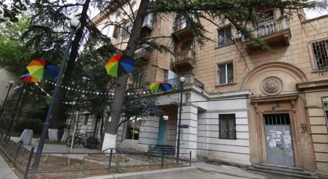 Best Location near FABRIKA. 65 sq/m, Забронировать Отель Чугурети Тбилиси, рядом с Tеатр имени Марджанишвили