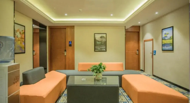 PAI Hotels·Guiyang North Railway Station, Varaa Hotelli Guanshanhu District 