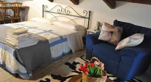 B&B Il Nido delle Rondini, Book Bed and Breakfast Hoteller i Conversano med parkering, Parkering