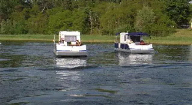 Hausboot _Wassercamper_ SCHW 930, Забронировать Отель Куммеров Мекленбург-Померания