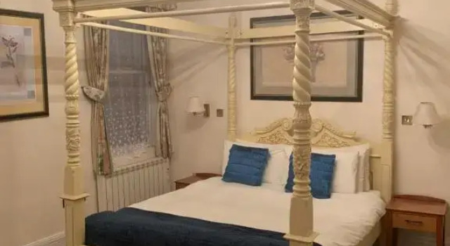 Семейный номер Standard The Waterloo Hotel & Bistro