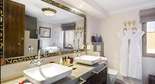 Одноместный номер Luxury с балконом Palais Khum