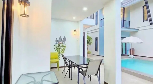 Level FIVE pool villa Pattaya
