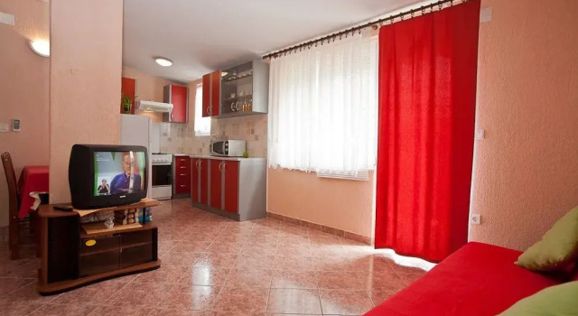 Apartments Kraljic, Забронировать Апартаменты/квартира Отели Крка с парковкой, рядом с Krk Harbour, Парковка