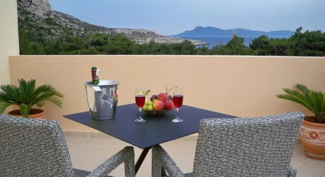 Студия Miraluna Aparthotel