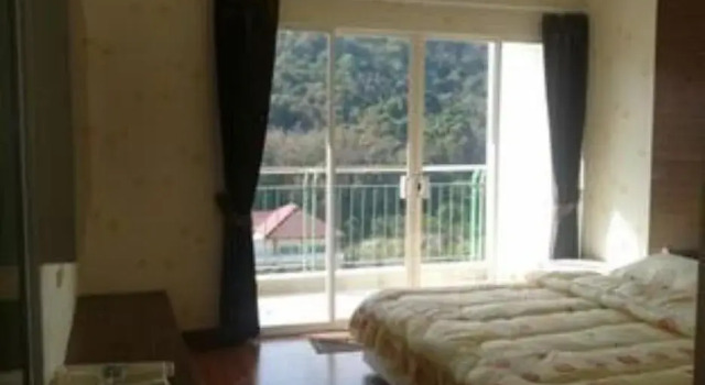 Pol&Pan Phanason Condo