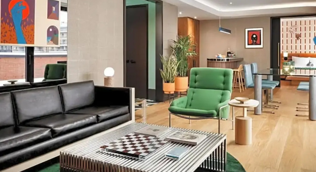 Люкс с 2 комнатами The Drake Hotel