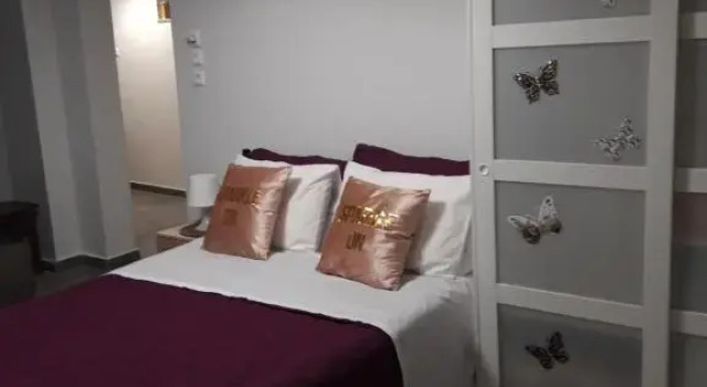 Studio Santa Monica, Book Hotel Tríkala Thessalia