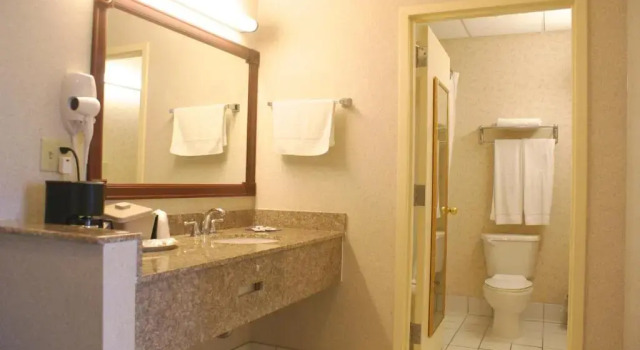 Номер Standard Raritan Hotel